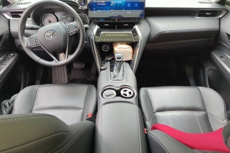 Used Toyota Harrier 2022 2.0L CVT Two-Wheel Drive Deluxe Edition Center Console