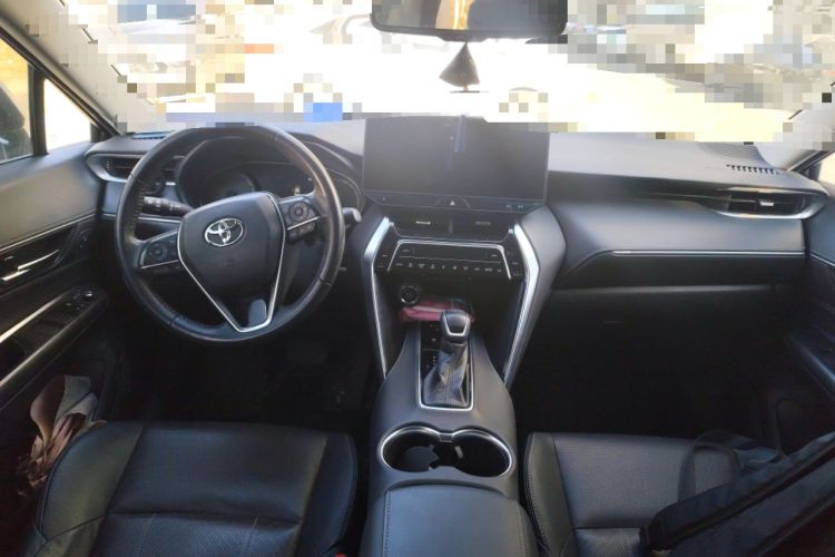 Used Toyota Harrier 2022 2.0L CVT Two-Wheel Drive Deluxe Edition Center Console