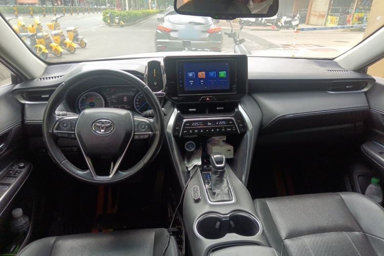 Used Toyota Harrier 2022 Dual-Engine 2.5L CVT Two-Wheel Drive Luxury Edition Center Console