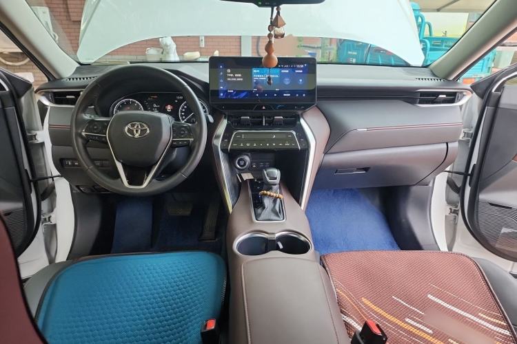 Used Toyota Harrier 2022 2.0L CVT Two-Wheel Drive Deluxe Edition Center Console