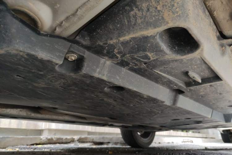 Used Toyota Harrier 2022 2.0L CVT Two-Wheel Drive Luxury Edition Chassis Front Left
