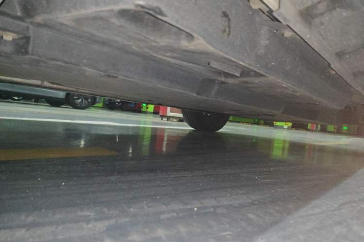 Used Toyota Harrier 2022 2.0L CVT Two-Wheel Drive Deluxe Edition Chassis Front Left