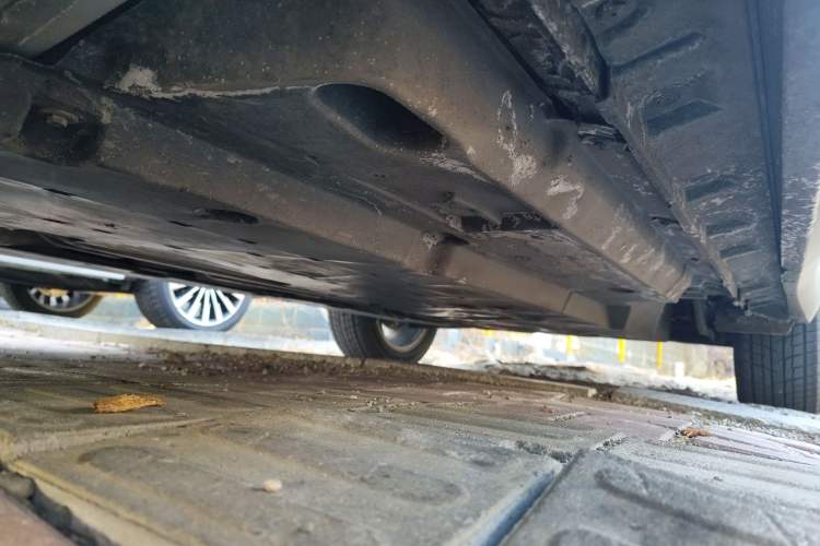 Used Toyota Harrier 2022 2.0L CVT Two-Wheel Drive Deluxe Edition Chassis Front Left