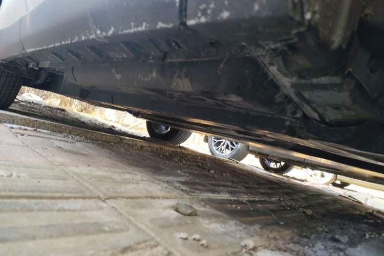 Used Toyota Harrier 2022 2.0L CVT Two-Wheel Drive Deluxe Edition Chassis Front Right