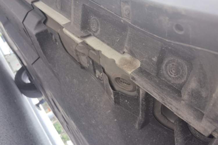 Used Toyota Harrier 2022 2.0L CVT Two-Wheel Drive Deluxe Edition Chassis Rear Left