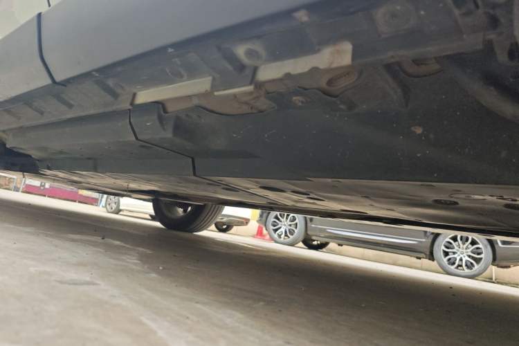 Used Toyota Harrier 2022 2.0L CVT Two-Wheel Drive Deluxe Edition Chassis Rear Left