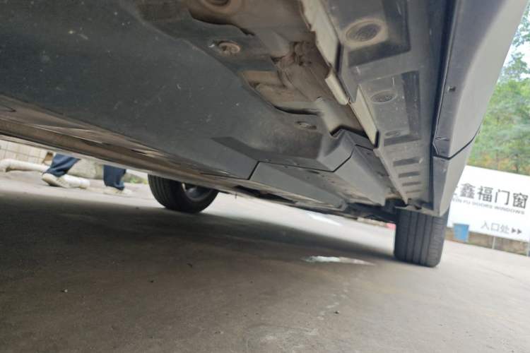 Used Toyota Harrier 2022 2.0L CVT Two-Wheel Drive Deluxe Edition Chassis Rear Right