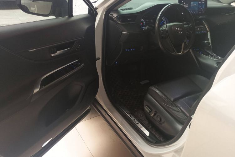Used Toyota Harrier 2022 Dual-Engine 2.5L CVT Four-Wheel Drive Luxury Edition Driver Seat