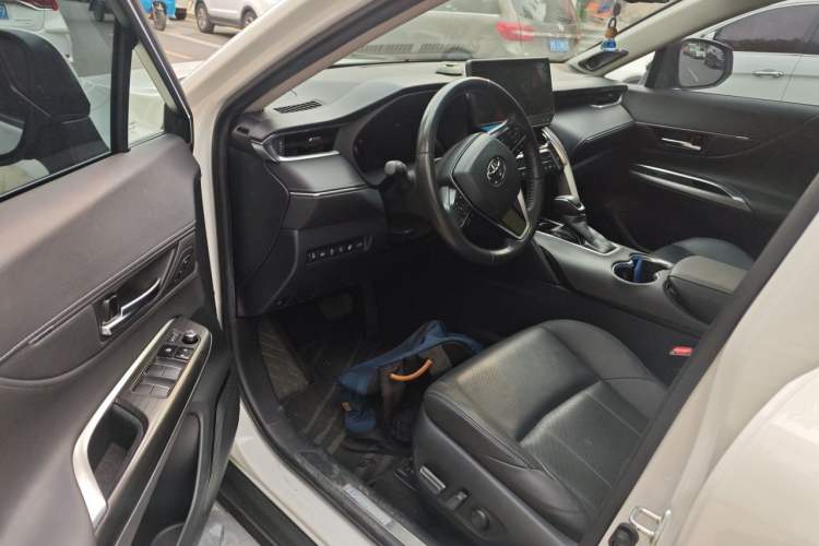 Used Toyota Harrier 2022 Dual-Engine 2.5L CVT Four-Wheel Drive Flagship Edition Driver Seat