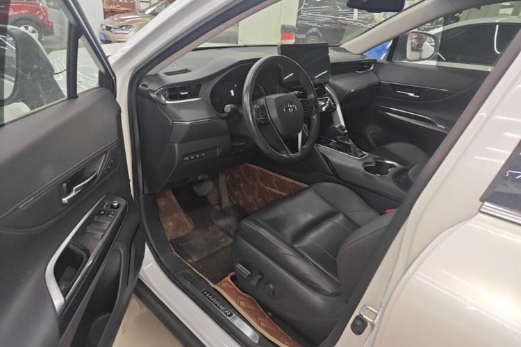 Used Toyota Harrier 2022 2.0L CVT Two-Wheel Drive Deluxe Edition Driver Seat
