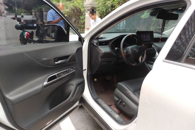 Used Toyota Harrier 2022 2.0L CVT Two-Wheel Drive Luxury Edition Driver Seat