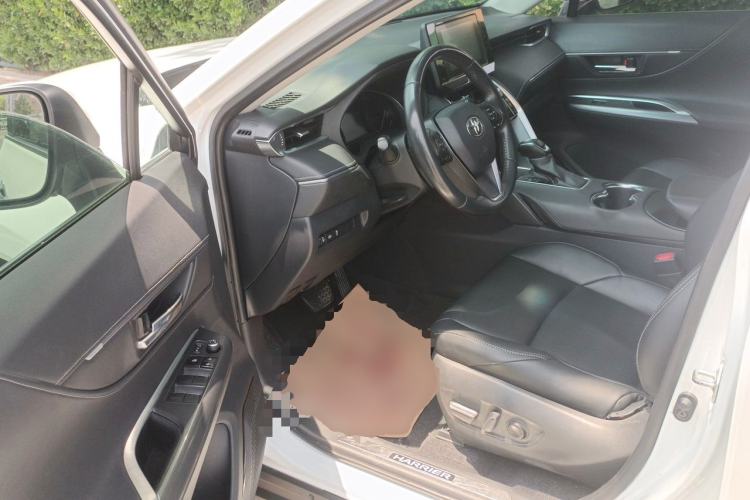 Used Toyota Harrier 2022 2.0L CVT Two-Wheel Drive Entry Version Driver Seat