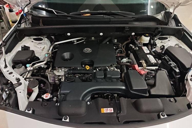 Used Toyota Harrier 2022 2.0L CVT Two-Wheel Drive Deluxe Edition Engine Bay