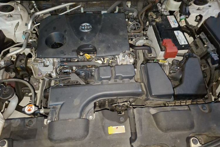 Used Toyota Harrier 2022 2.0L CVT Two-Wheel Drive Luxury Edition Engine Bay