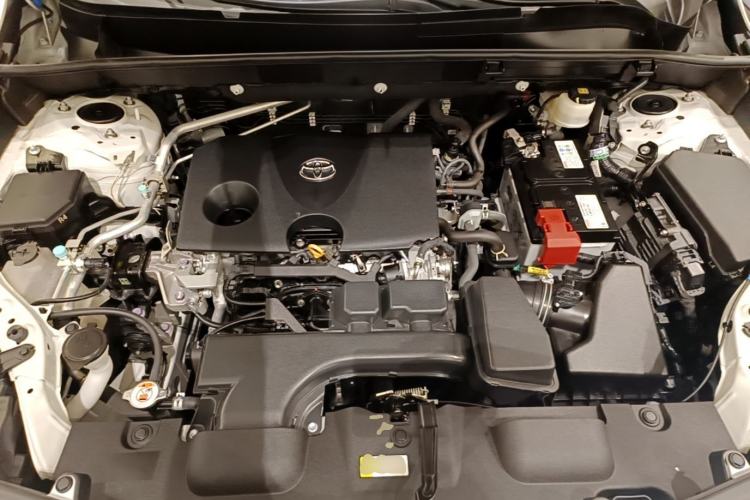 Used Toyota Harrier 2022 2.0L CVT Two-Wheel Drive Deluxe Edition Engine Bay