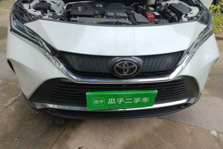 Used Toyota Harrier 2022 2.0L CVT Two-Wheel Drive Deluxe Edition Engine Bay