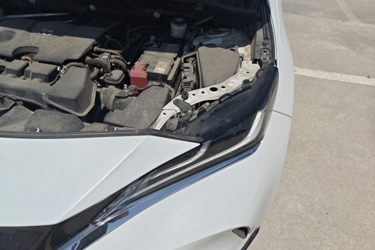 Used Toyota Harrier 2022 2.0L CVT Two-Wheel Drive Deluxe Edition Engine Bay Left