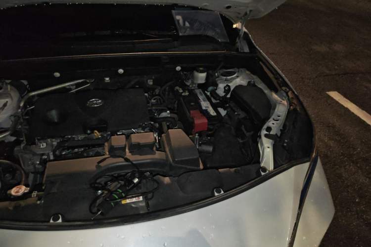 Used Toyota Harrier 2022 2.0L CVT Two-Wheel Drive Luxury Edition Engine Bay Left