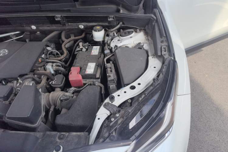 Used Toyota Harrier 2022 2.0L CVT Two-Wheel Drive Deluxe Edition Engine Bay Left