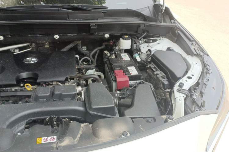 Used Toyota Harrier 2022 2.0L CVT Two-Wheel Drive Entry Version Engine Bay Left
