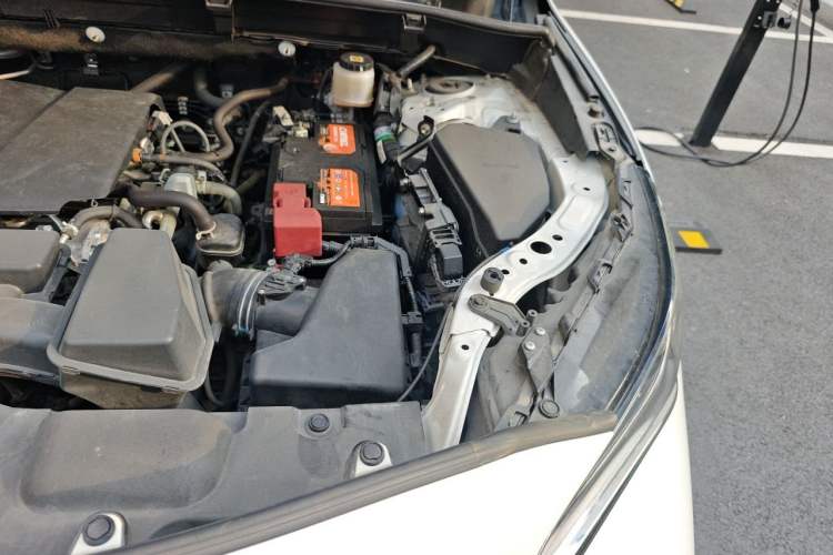 Used Toyota Harrier 2022 2.0L CVT Two-Wheel Drive Entry Version Engine Bay Left