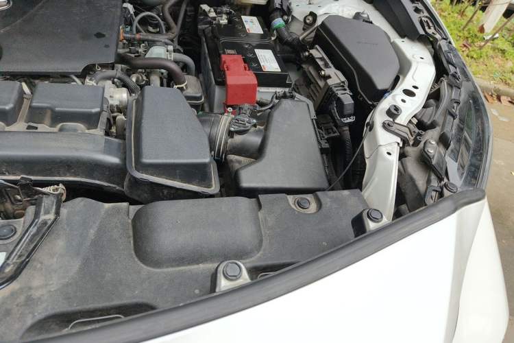 Used Toyota Harrier 2022 2.0L CVT Two-Wheel Drive Deluxe Edition Engine Bay Left