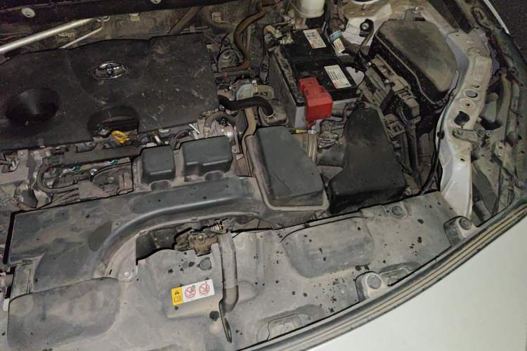 Used Toyota Harrier 2022 2.0L CVT Two-Wheel Drive Deluxe Edition Engine Bay Left