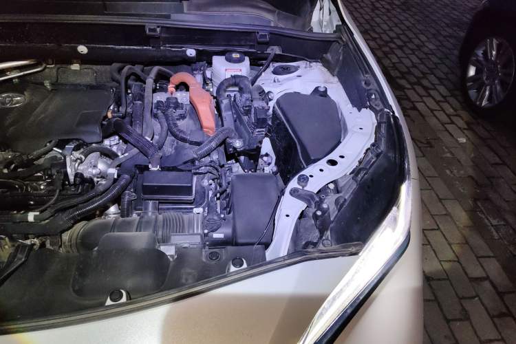 Used Toyota Harrier 2022 Dual-Engine 2.5L CVT Four-Wheel Drive Luxury Edition Engine Bay Left