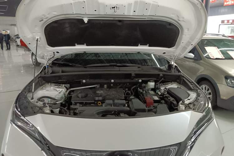 Used Toyota Harrier 2022 2.0L CVT Two-Wheel Drive Entry Version Engine Bay