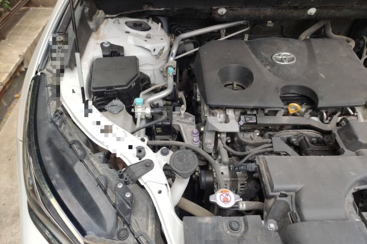 Used Toyota Harrier 2022 2.0L CVT Two-Wheel Drive Luxury Edition Engine Bay Right
