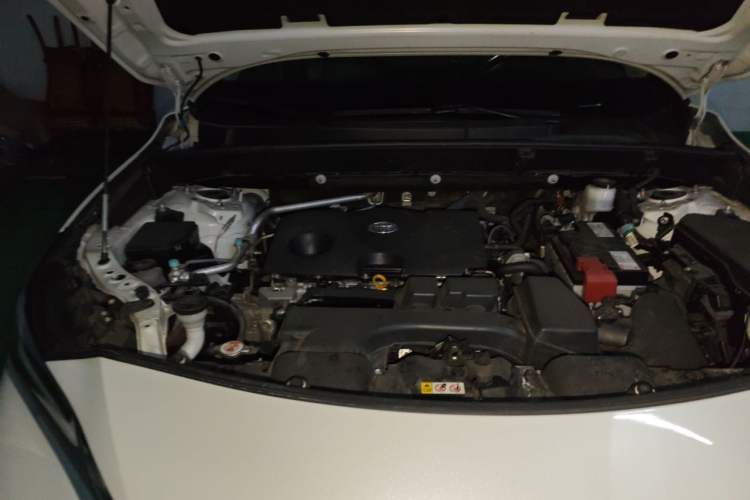 Used Toyota Harrier 2022 2.0L CVT Two-Wheel Drive Deluxe Edition Engine Bay Right