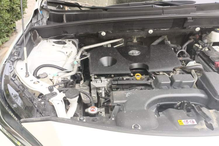 Used Toyota Harrier 2022 2.0L CVT Two-Wheel Drive Entry Version Engine Bay Right