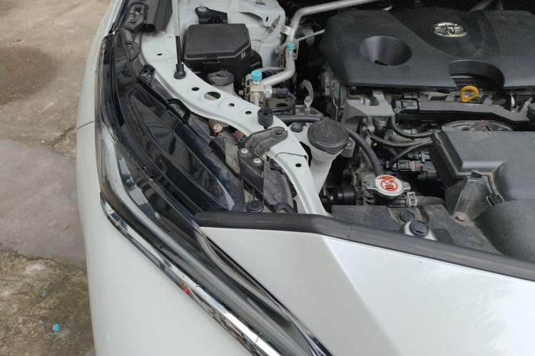 Used Toyota Harrier 2022 2.0L CVT Two-Wheel Drive Deluxe Edition Engine Bay Right