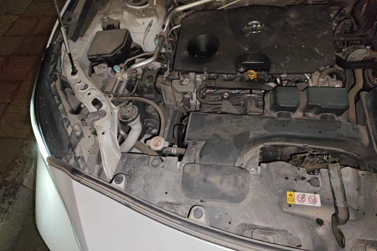 Used Toyota Harrier 2022 2.0L CVT Two-Wheel Drive Deluxe Edition Engine Bay Right
