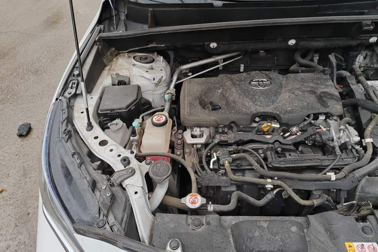 Used Toyota Harrier 2022 Dual-Engine 2.5L CVT Two-Wheel Drive Luxury Edition Engine Bay Right