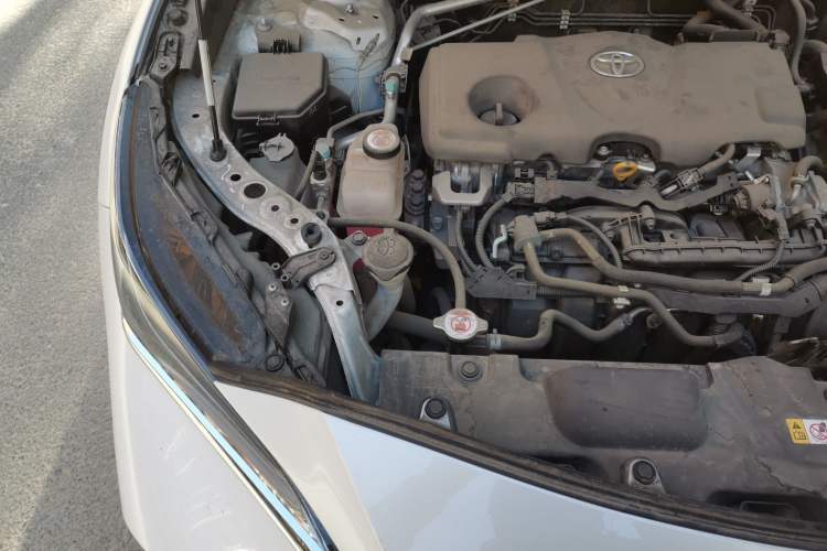 Used Toyota Harrier 2022 Dual-Engine 2.5L CVT Two-Wheel Drive Luxury Edition Engine Bay Right