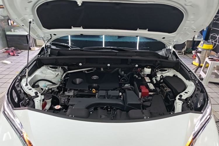 Used Toyota Harrier 2022 2.0L CVT Two-Wheel Drive Entry Version Engine Bay
