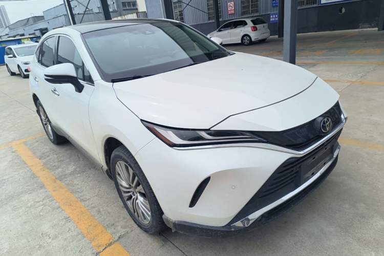 Used Toyota Harrier 2022 2.0L CVT Two-Wheel Drive Deluxe Edition Exterior 1