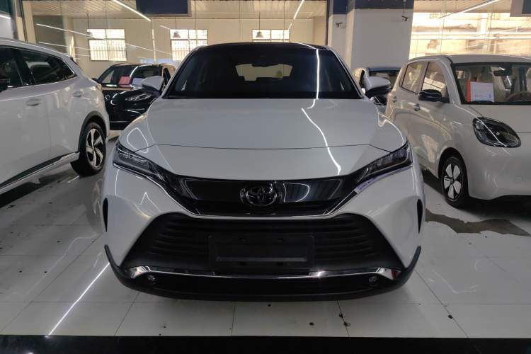 Used Toyota Harrier 2022 2.0L CVT Two-Wheel Drive Luxury Edition Exterior 1