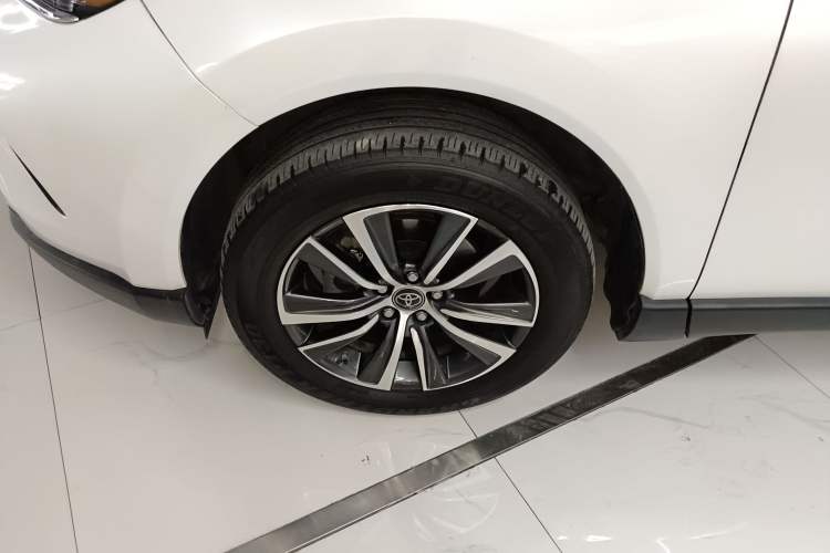 Used Toyota Harrier 2022 2.0L CVT Two-Wheel Drive Entry Version Exterior 2