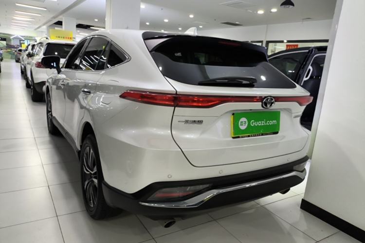 Used Toyota Harrier 2022 2.0L CVT Two-Wheel Drive Deluxe Edition Exterior 2