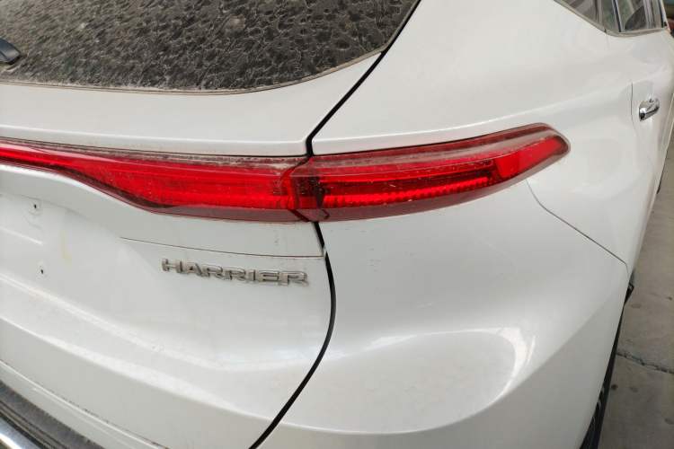 Used Toyota Harrier 2022 2.0L CVT Two-Wheel Drive Entry Version Exterior 3