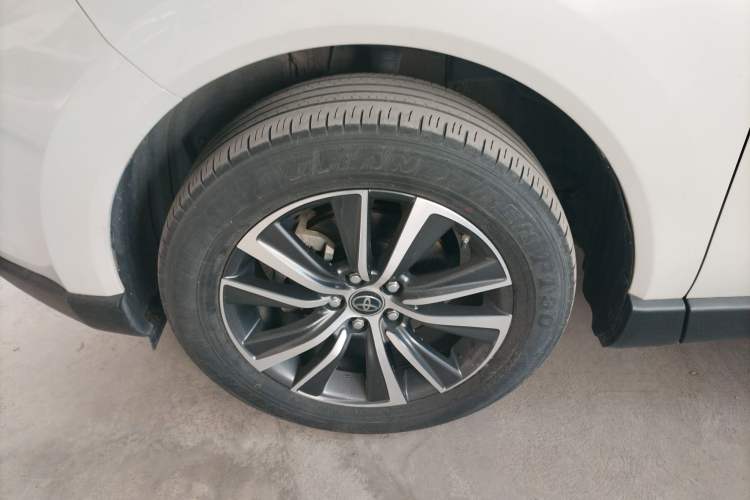 Used Toyota Harrier 2022 2.0L CVT Two-Wheel Drive Entry Version Exterior 4