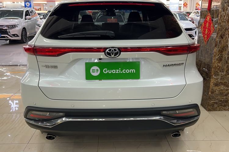 Used Toyota Harrier 2022 2.0L CVT Two-Wheel Drive Deluxe Edition Exterior 4
