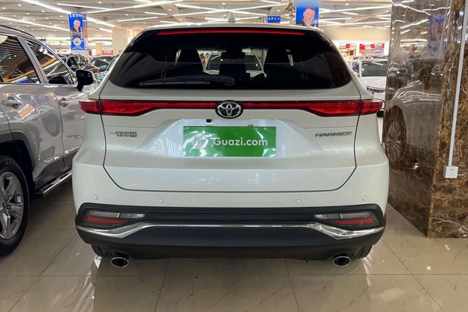 Used Toyota Harrier 2022 2.0L CVT Two-Wheel Drive Deluxe Edition Exterior 4