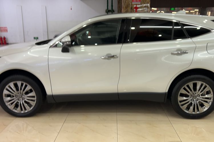 Used Toyota Harrier 2022 2.0L CVT Two-Wheel Drive Deluxe Edition Exterior 5