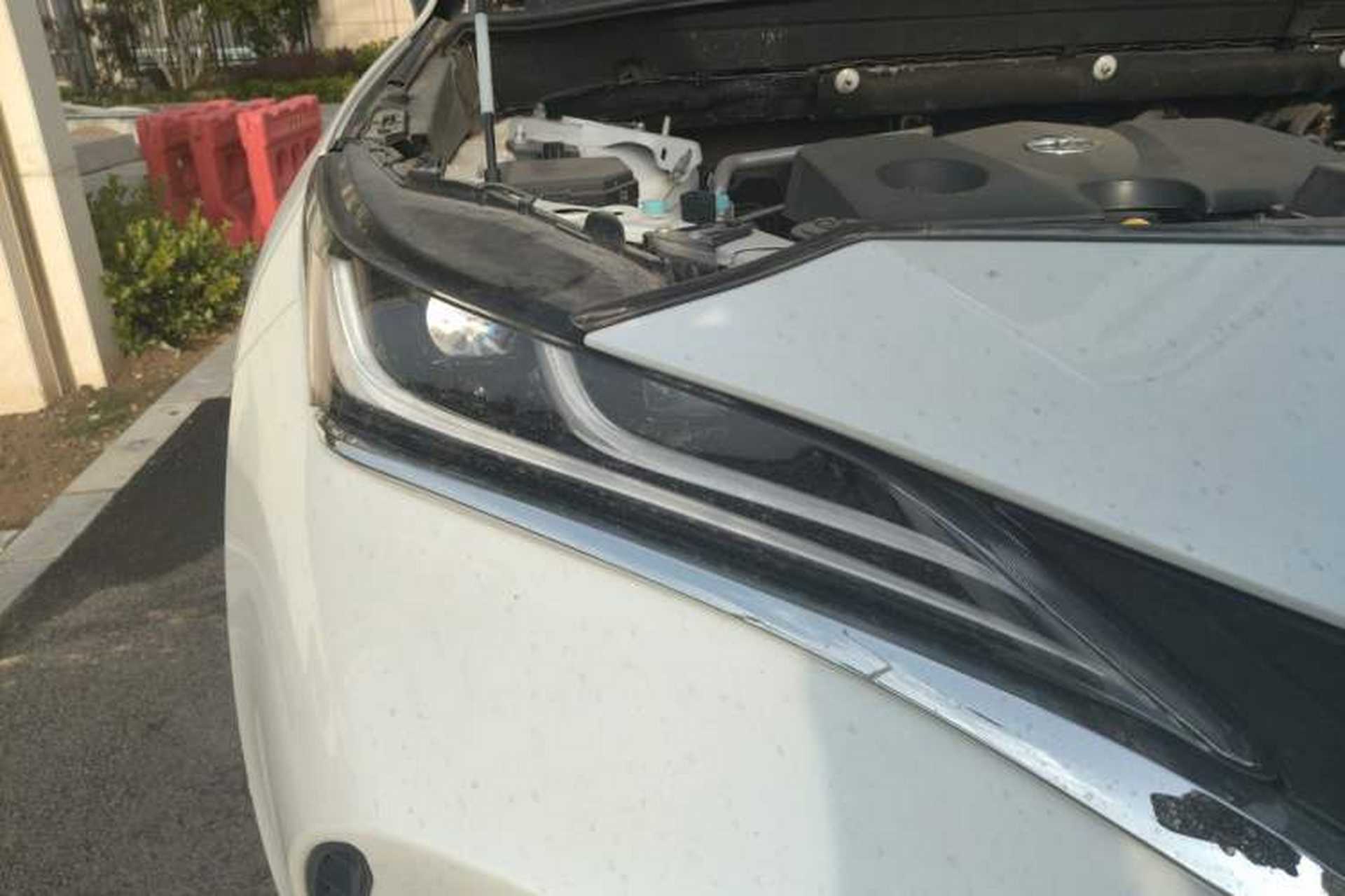 Used Toyota Harrier 2022 2.0L CVT Two-Wheel Drive Deluxe Edition Exterior 6
