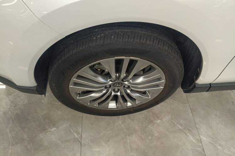 Used Toyota Harrier 2022 2.0L CVT Two-Wheel Drive Deluxe Edition Exterior 7