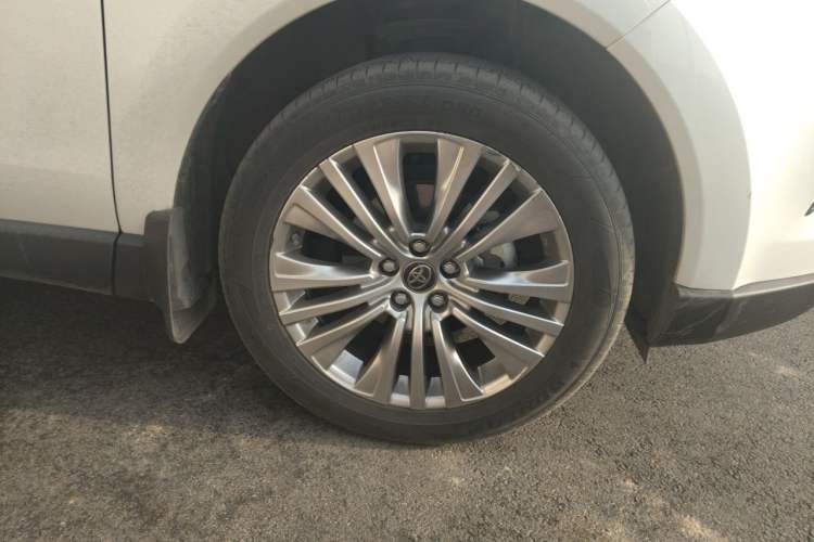 Used Toyota Harrier 2022 2.0L CVT Two-Wheel Drive Deluxe Edition Exterior 7