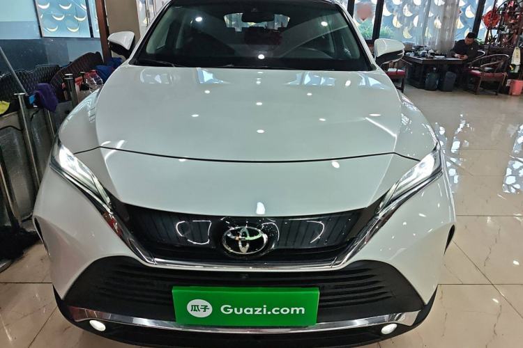 Used Toyota Harrier 2022 2.0L CVT Two-Wheel Drive Deluxe Edition Front